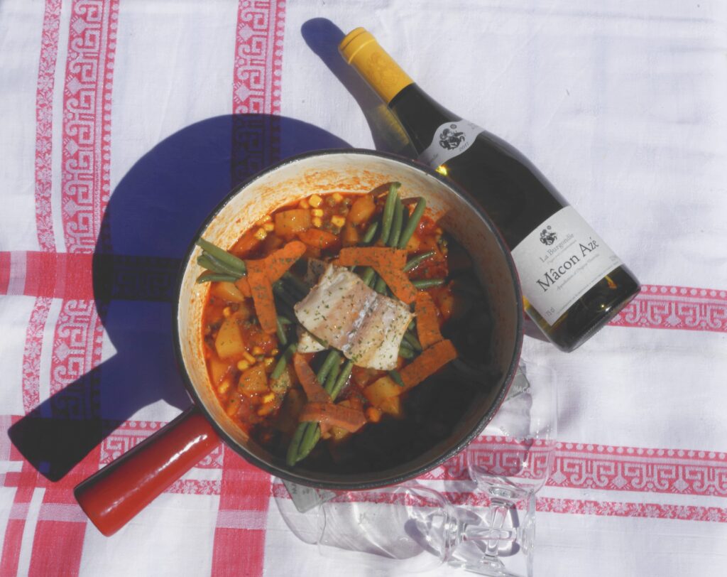 Canadian recipe of Sorel Island Gibelotte along with a Mâcon Azé white wine C.D.O.